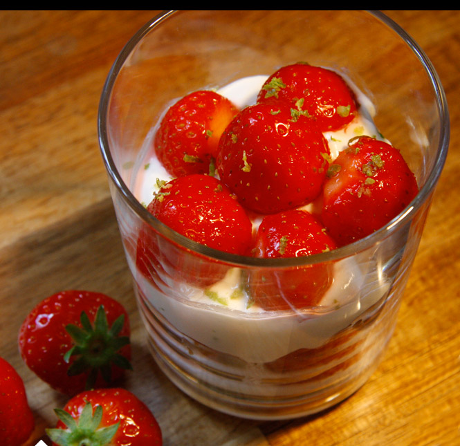 Foodfotografie von Erdbeer-Tiramisu